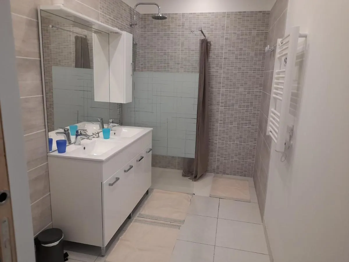 Homestay A Kwaba Ad Apartment Brens